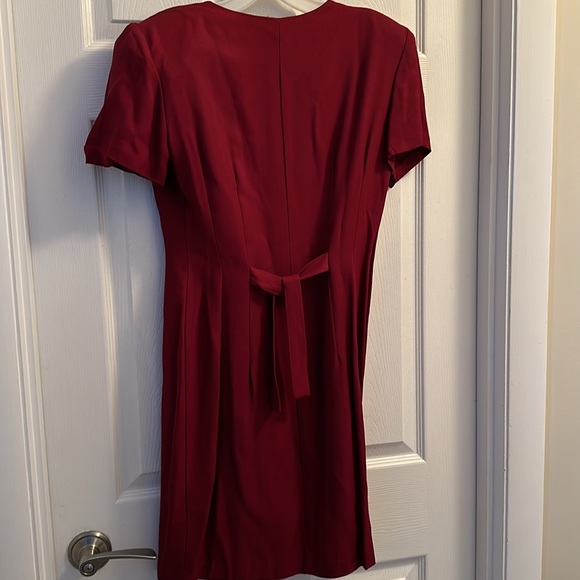 Red dress - Picture 3 of 3